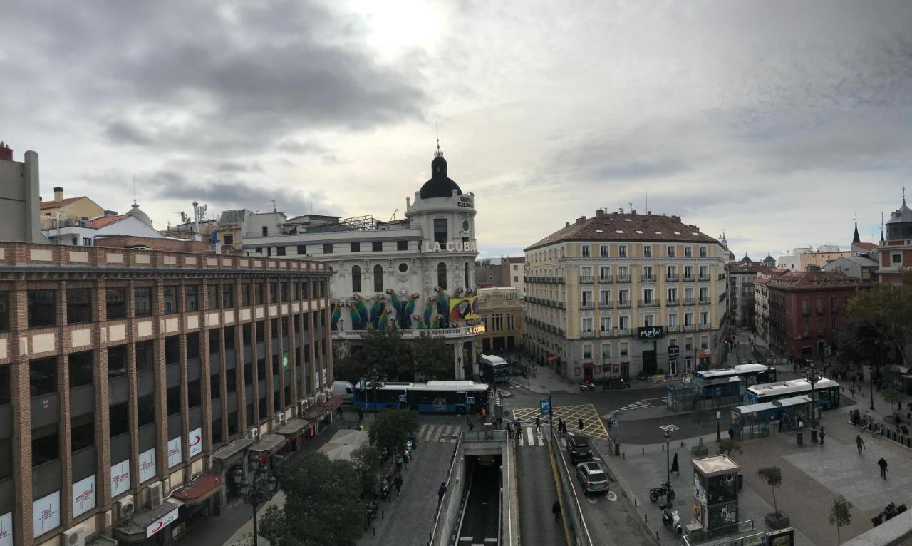 Апартаменти Oshun Puerta Del Sol Deluxe Мадрид Екстер'єр фото